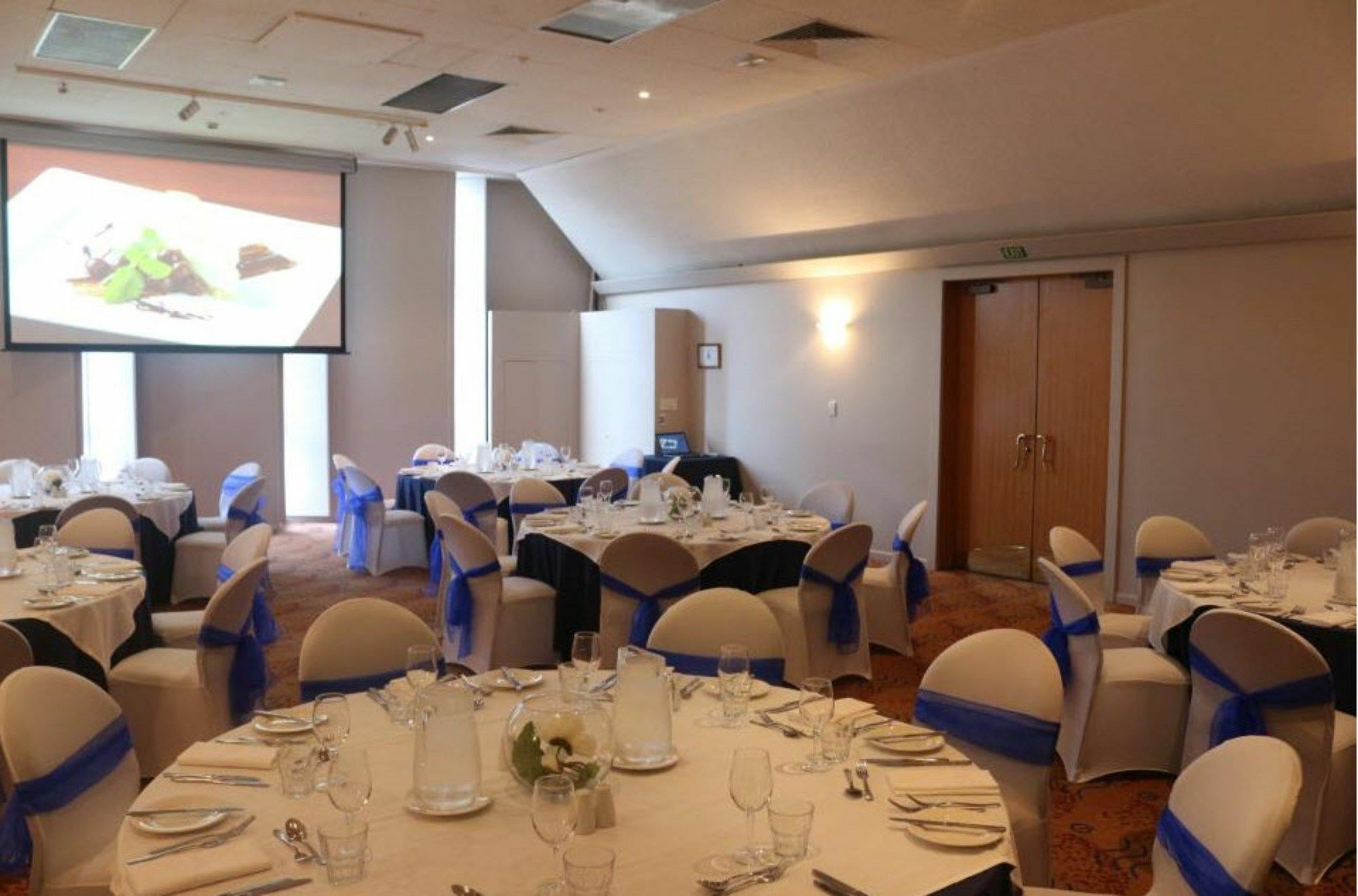 Brentwood Hotel Веллингтон Экстерьер фото